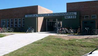 EscuelaVialeCFK.jpg