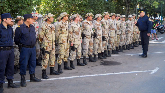 PoliciaConcepcionDelUruguay20120528.jpg