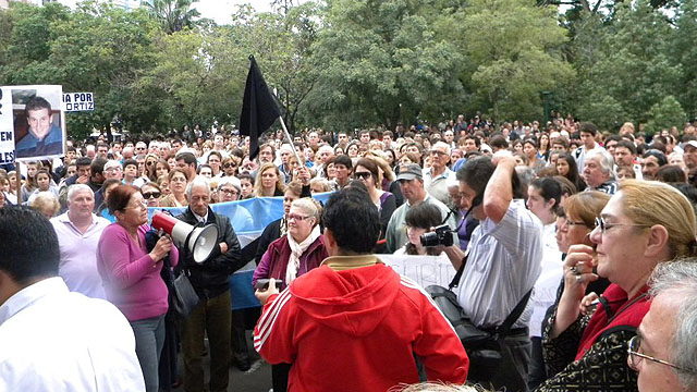 MarchaSeguridad3ConcepcionDelUruguay20120528.jpg