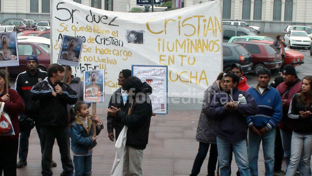 MarchaCristianRios_20120622.jpg