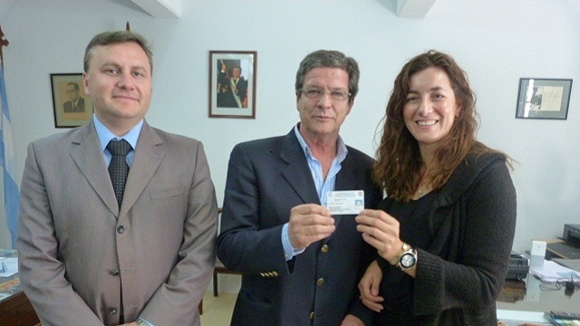 CettourChavezGabasTarjetaMagneticaSalud_20120923