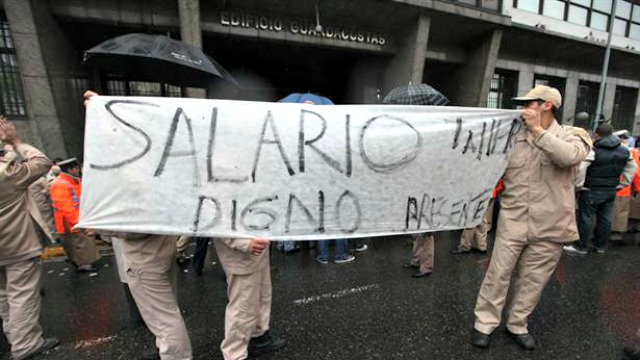 ProtestaPrefecturaPuertoMadero