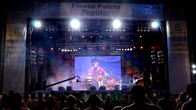 FiestaPatriaPopularER20121210.jpg