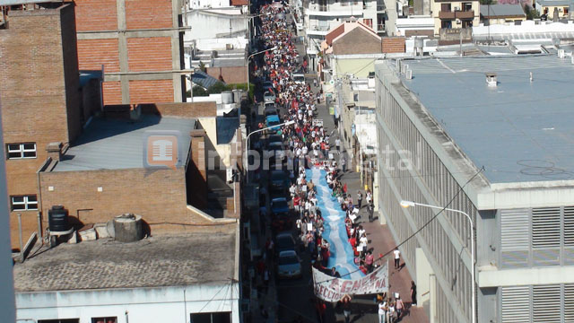 MarchaAgmerParana20140821.jpg