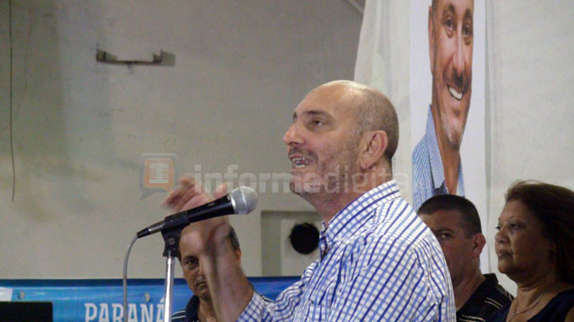 DeLaRosa2Lanzamiento20150318.jpg