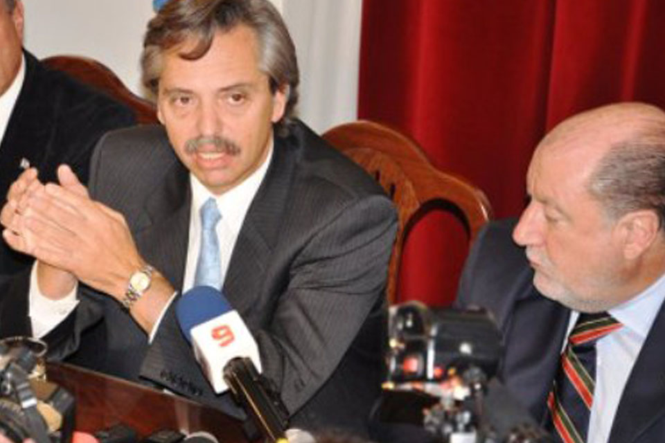 Cuando Busti y Alberto Fernández echaron a la directora del PAMI Concordia