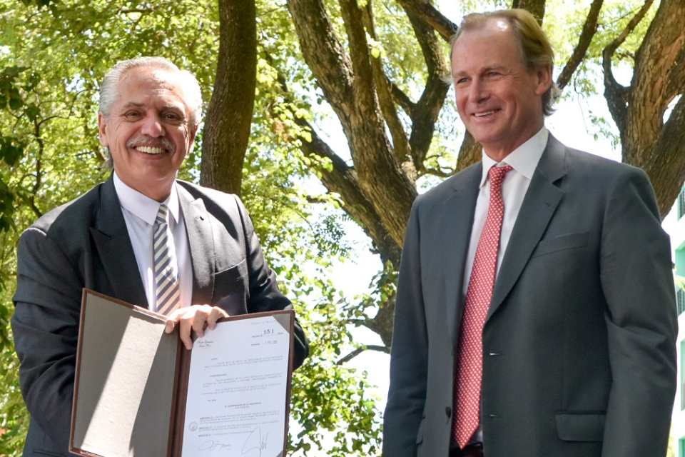 Fernández y Bordet firmaron acuerdos para la construcción de otras 700 viviendas en Entre Ríos