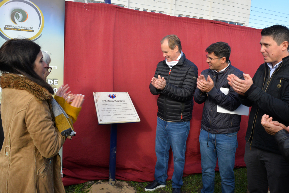 Bordet inaugura una cancha infanto juvenil en el marco de la final de la Copa Entre Ríos