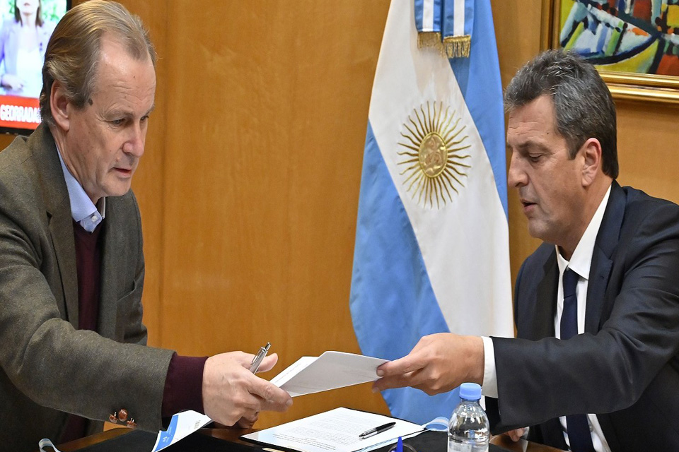 Bordet acordó con Massa prorrogar la emergencia agropecuaria en Entre Ríos con inversiones