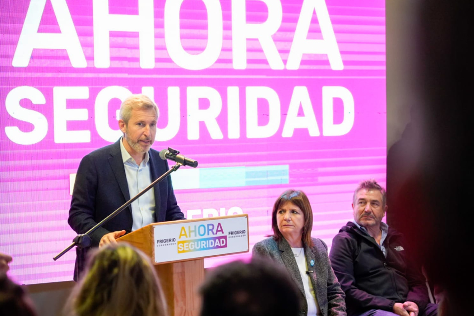 Junto a Patricia Bullrich, Frigerio presentó su plan de seguridad