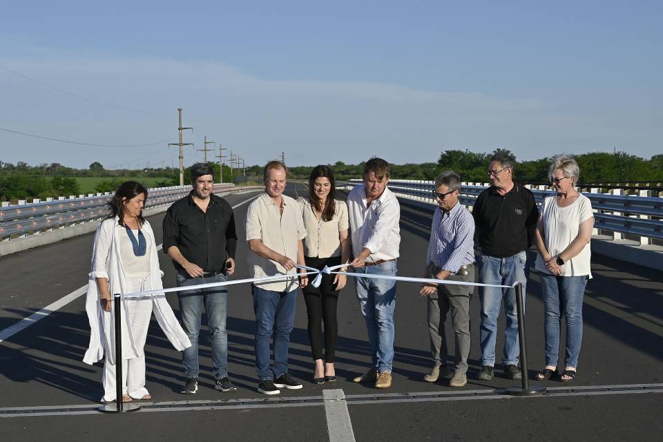 Bordet inauguró un nuevo tramo de la ruta 18 y afirmó que “lo importante es que la obra continúe”