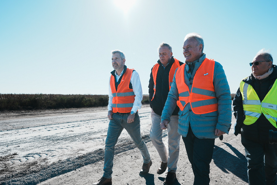 Frigerio activo el reinicio de la obra publica