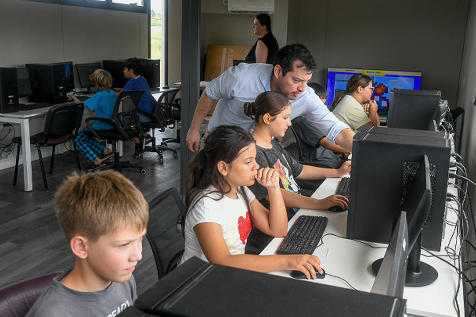 Comenzó la Colonia Tech: una propuesta para aprender, jugar y experimentar con tecnología