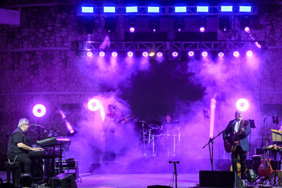 Baglietto y Vitale brillaron en la primera noche de Música en el Anfiteatro