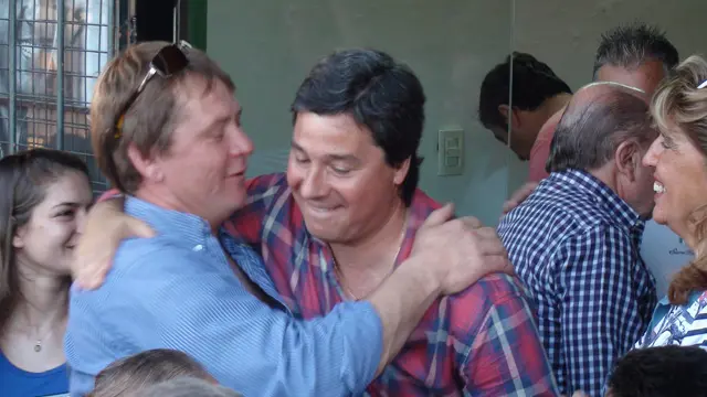 Una parte del massismo presentó leyes de Ética Pública y de Comunas