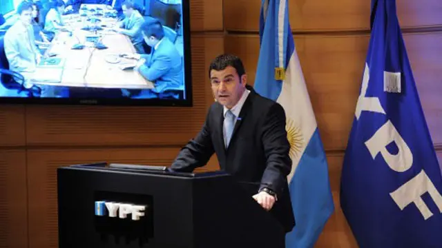 Una cláusula millonaria beneficia a Galuccio en caso de ser despedido