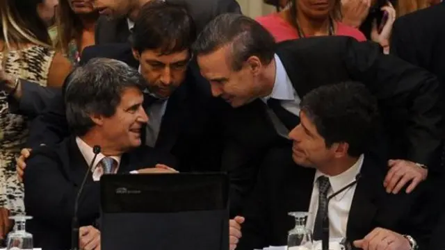 Jefe del FpV en el Senado anticipó apoyo del bloque a acuerdo con buitres