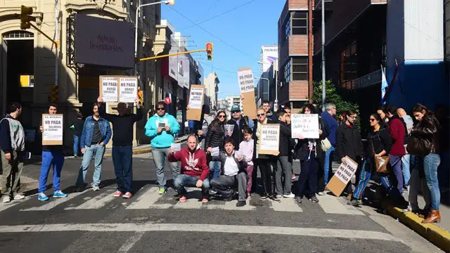 El Diario no sale, sus trabajadores no cobran y denuncian vaciamiento