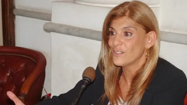Mizawak admite manejo de plata extra pero dice que es legal
