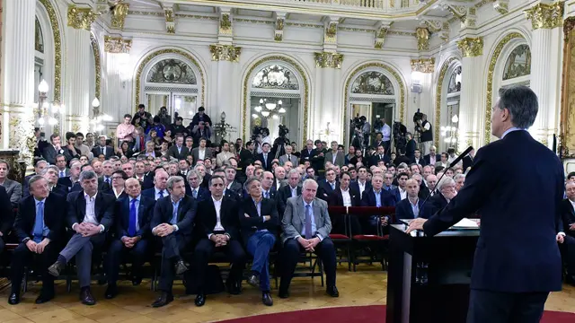 El Gobierno quiere una profunda reforma impositiva y laboral