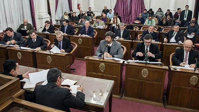 Dieron media sanción el proyecto para juzgar a menores de 18 años