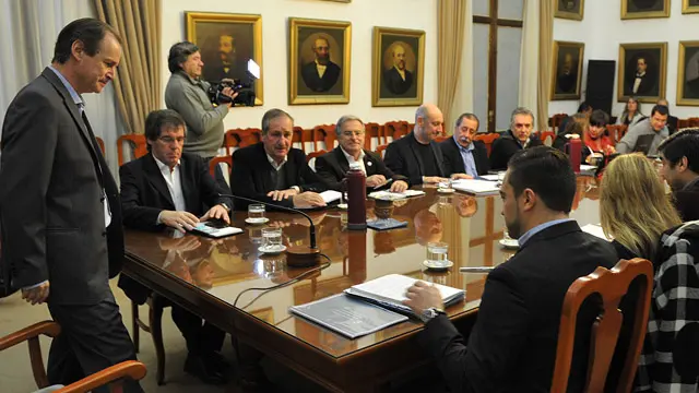 Bordet apura a su gabinete para modernizar el Estado entrerriano