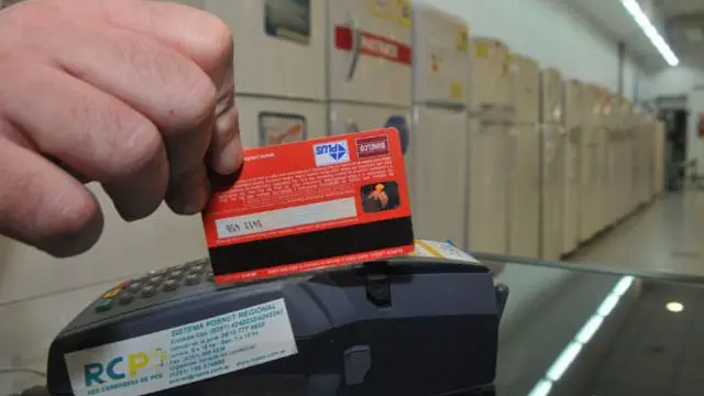 El Gobierno acusa a bancos de abuso de posición dominante en tarjetas de crédito