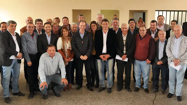 Endeudamiento y rearmado del PJ, en la agenda de Bordet con intendentes