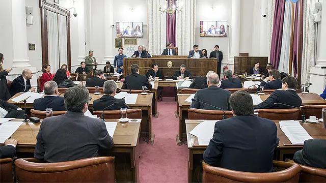 Qué aprobó la Legislatura para la compra de cero kilómetros fuera de Entre Ríos