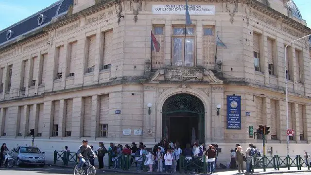 Humanidades: hay dos listas e intensas negociaciones
