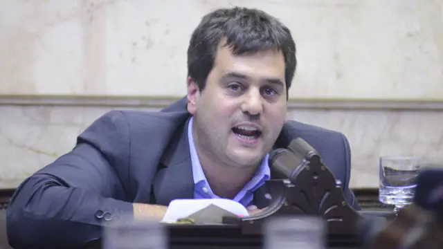 Sidecreer: Gervasoni le sacó el archivo de Montiel al radicalismo