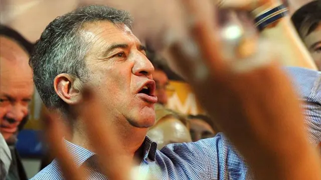 Urribarri sale con un libro a defender sus dos gobernaciones
