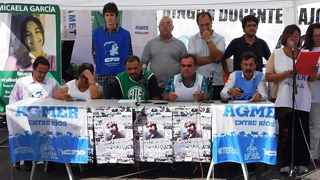 Gremios docentes unifican plazo para que el Gobierno presente oferta salarial