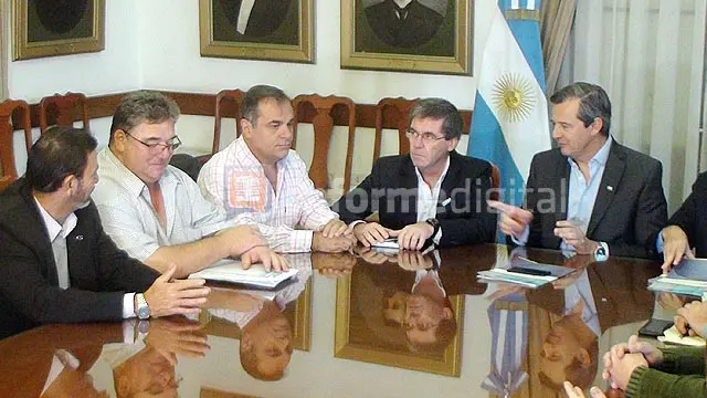 El gobierno mejoró su propuesta a los docentes