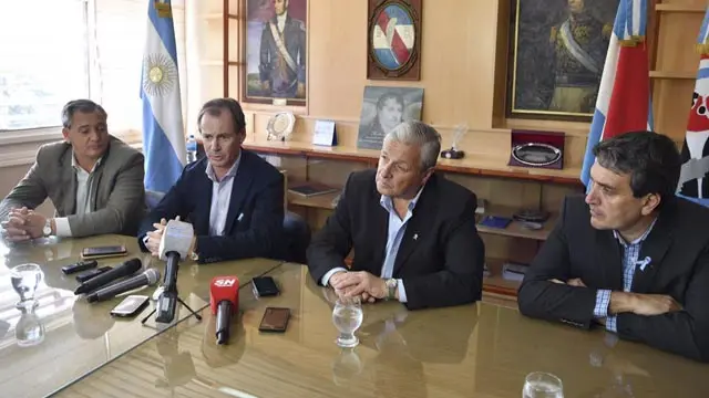 Lauritto hizo una conferencia con Bordet y aclaró su candidatura a gobernador