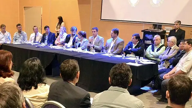 Intendentes se unen para pedir indemnizaciones a Macri por Salto Grande