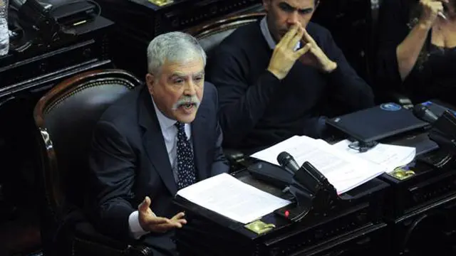 Arranca sesión por expulsión de De Vido y se espera el voto entrerriano