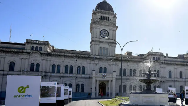 Licitan por más de $13 millones la restauración de la Casa de Gobierno