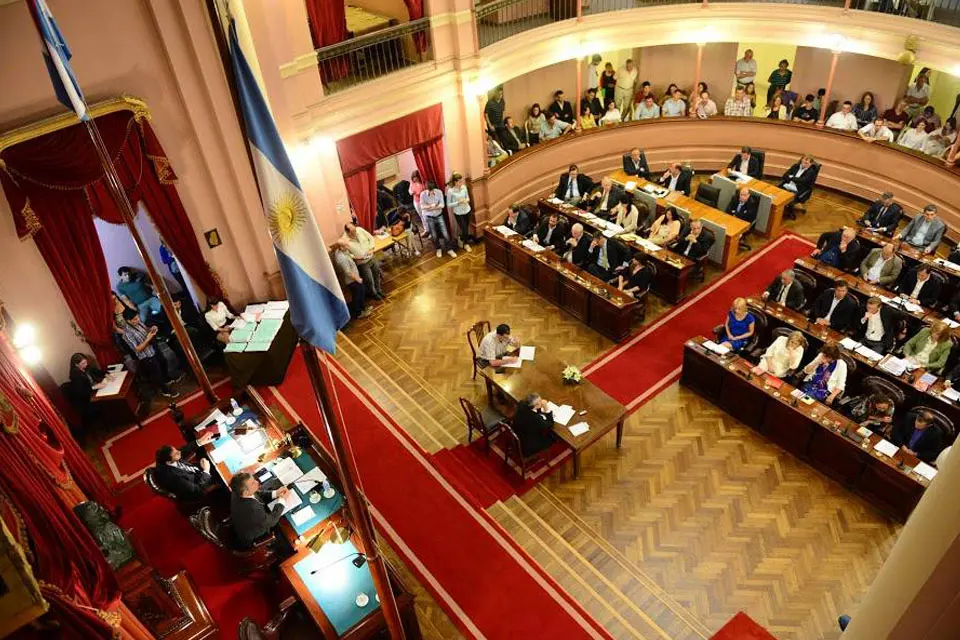 La lista completa de los 34 diputados de Bordet