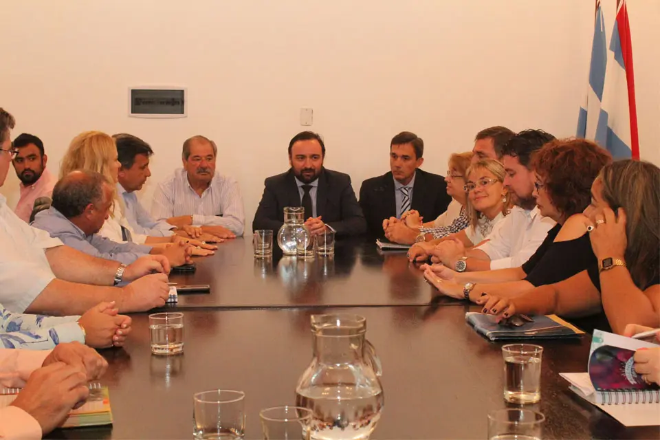 Habrá clases y Congreso de AGMER para definir