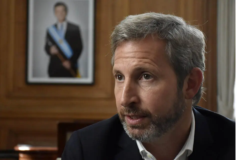 Frigerio pisa nuevamente la provincia