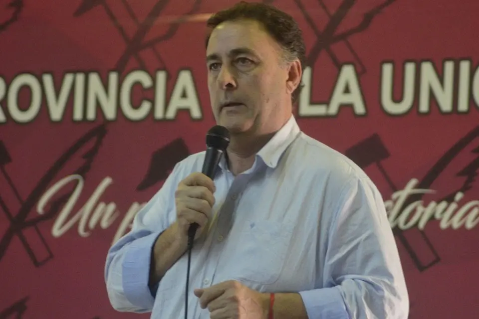 Lo bajaron y ahora hace notar que él ganó