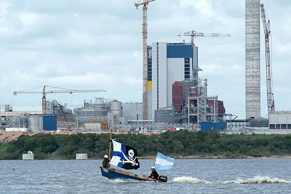 El gobierno de Uruguay autorizó una nueva pastera
