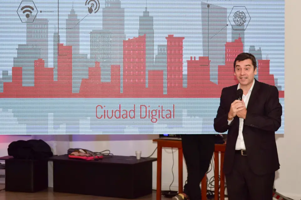 El Partido Socialista presentó Ciudad Digital en Paraná