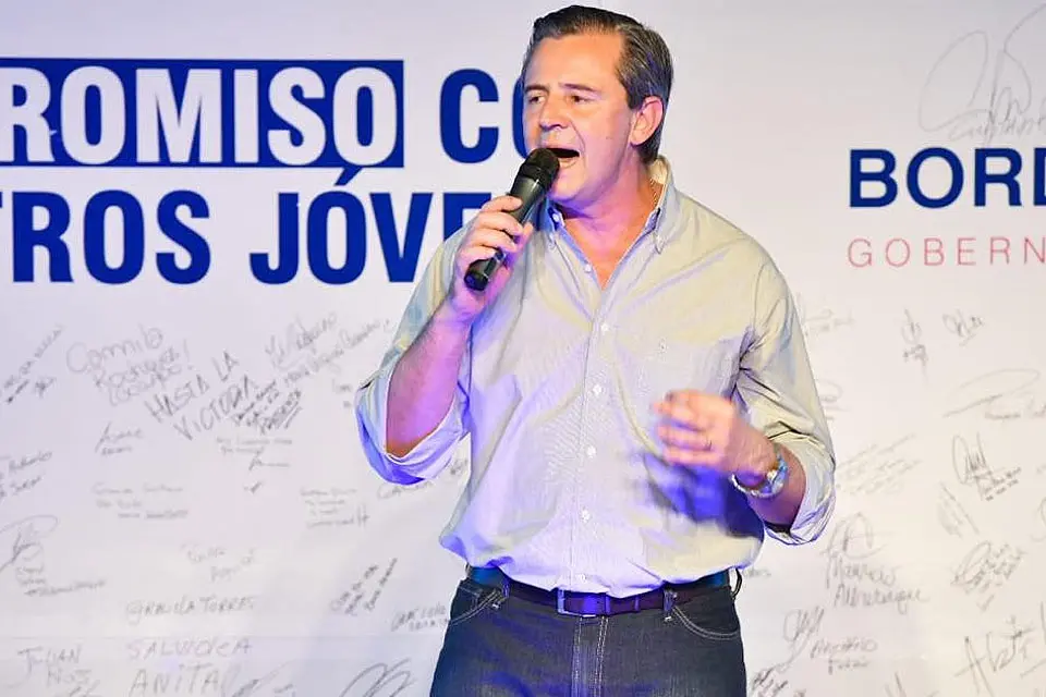 Bahl dijo que achicará el gabinete