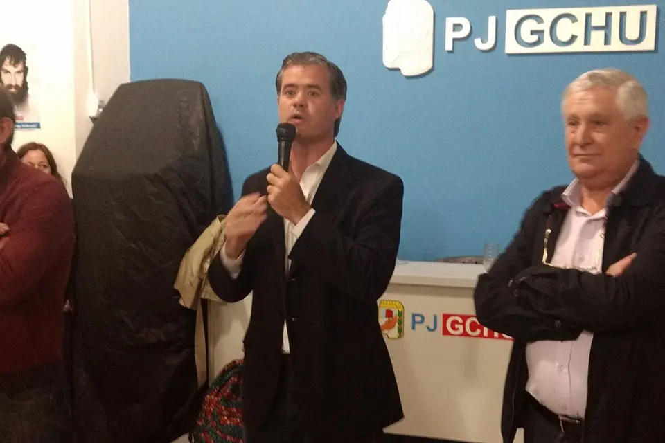 Piden a Piaggio que informe sus viajes al exterior