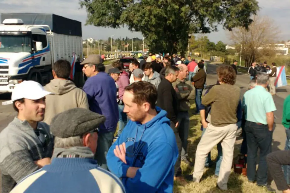 Productores salen a la ruta para exigir fallo del STJ