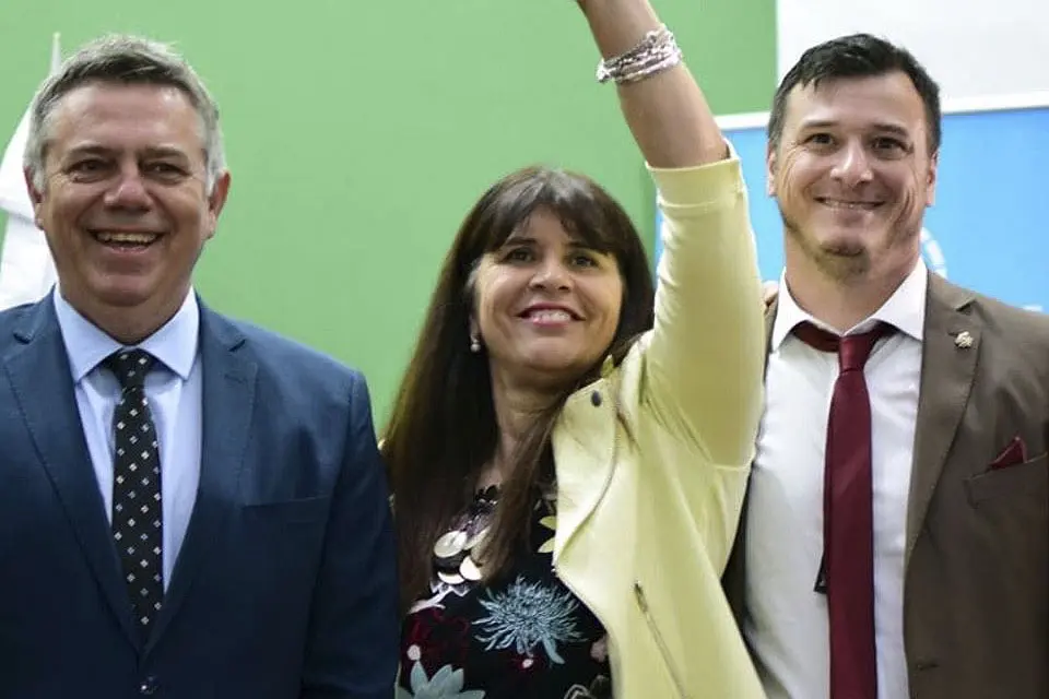 El varisquismo acepta el congelamiento salarial de Bahl