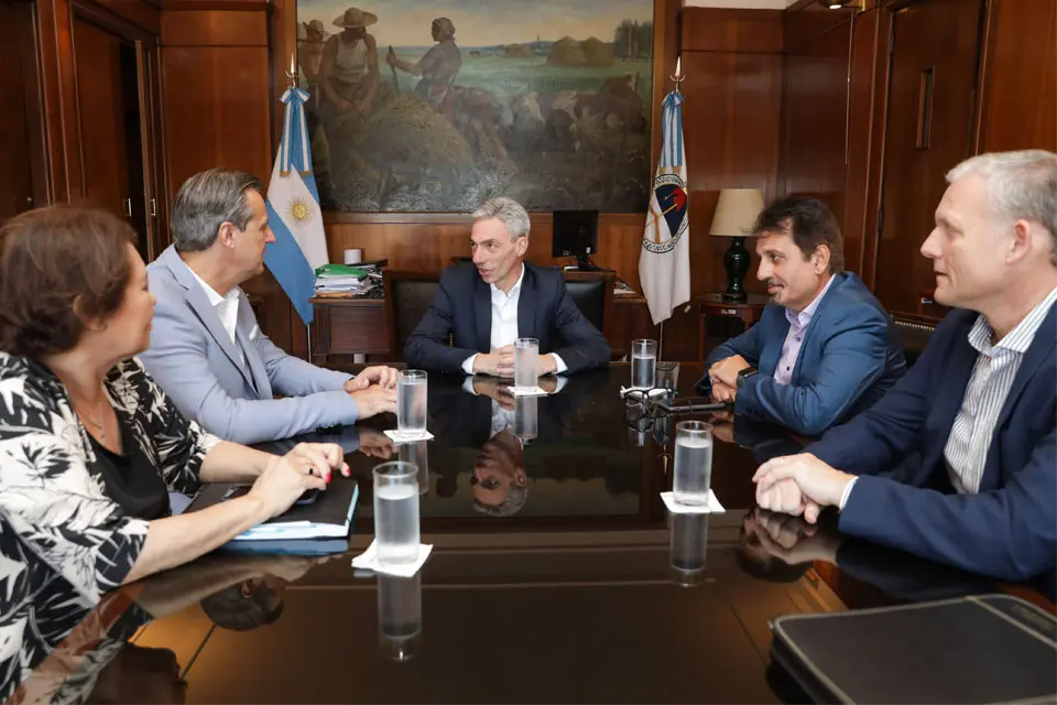 Transporte: Bahl gestiona con su funcionario PRO y el ministro de Alberto