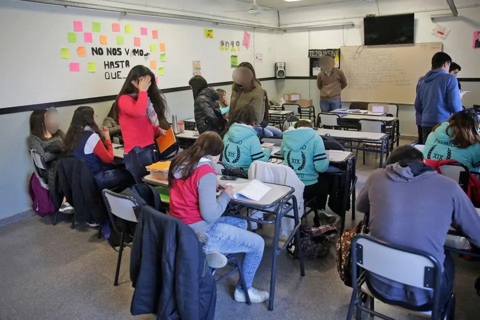 Provincia aclara que su calendario escolar sí cumple 180 días de clases